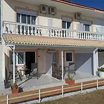 Wave Marathias Apartments